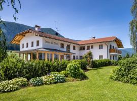 Ferienwohnung Mair am Bach, Bauernhof in Bruneck