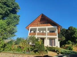 Shalom Bungalow
