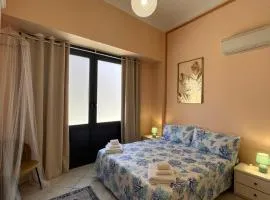 Appartamento con Aria Condizionata per 4 Persone a 1 Minuto dalla Stazione La Spezia Migliarina