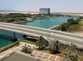 2 Bedrooms APT in Marina tower sea view