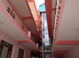 Hotel Sri Murugan Guest House, hotel in Mahabalipuram Beach, Mahabalipuram