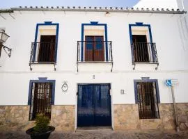 Casa Mox con Parking Privado al pie de la Sierra de las Nieves