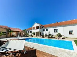 Villa Marinic with private pool , Zadar county