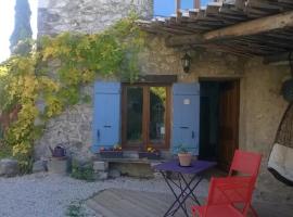 Chez Capucine - Maison 3 pers, Ferienhaus in La Roche-sur-le-Buis