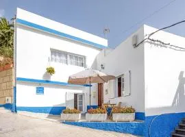 Nice Home In Fasnia With Wifi And 2 Bedrooms