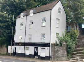 Alma House, hotel v destinaci Dover