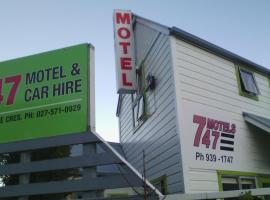 747 Motel & Car Hire, hotell i Wellington