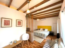 Suite Tierra - The Garden House, hotel in Pedro Vicente Maldonado