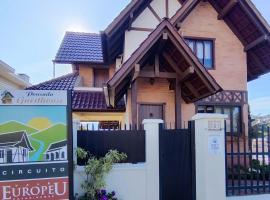 Timbó में, होटल Pousada Guesthouse