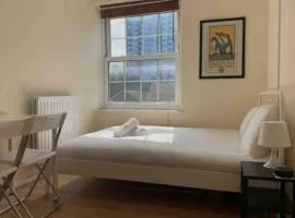 APlaceToStay Central London apartment, Zone 1 DOW
