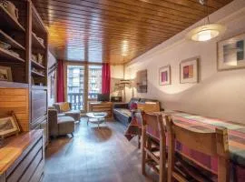 Appartement 2 pièces avec balcon exposé sud, au cœur de Val-d'Isère et proche des pistes - FR-1-694-282