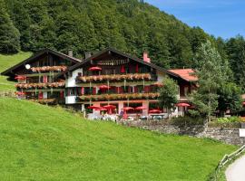 Alpengasthof Hotel Schwand, готель у місті Оберстдорф