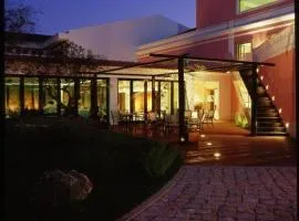 Hotel Acez