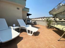 Casa vacanze con terrazza, rumah percutian di Ginosa Marina