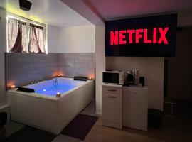 Studio Cosy spa, Hotel mit Whirlpools in Montmagny