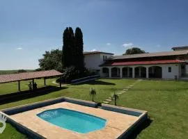 Linda casa de fazenda no interior de SP