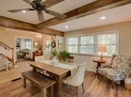 Charming Villisca Getaway w/ Screened Porch!