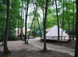 Glamping Azumino BASE ポレキャン, hotel v destinaci Aoki-gemi