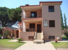 Villa Angela, hotel v destinaci Sikia