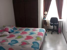 Habitación Conj parque San Agustín, Floridablanca, viešbutis mieste Floridablanka