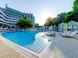MiRaBelle Hotel - Half Board Plus & All Inclusive, hotel cerca de Puerto deportivo de Golden Sands, Golden Sands