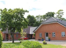 Skelgaard Ferielejlighed, apartment sa Jelling