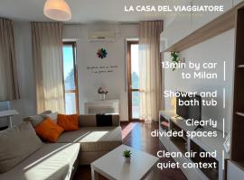 Apartment La Casa del Viaggiatore - 4 ppl - 13min to Milan - Free public parking, апартамент в Трецано сул Навильо