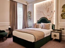 Warren House Hotel, hotel din Kingston upon Thames