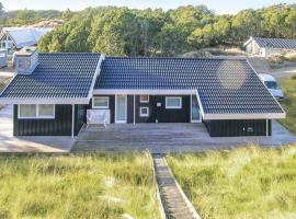 Beautiful Home In Skagen With 3 Bedrooms, Sauna And Wifi, hotel u gradu Hulsig