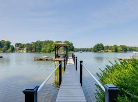 Spacious Lake Norman Retreat with Private Dock!, hotel em Sherrills Ford