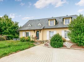 Amazing Home In Jou Les Tours With Kitchen, hotel u gradu 'Joué-lés-Tours'