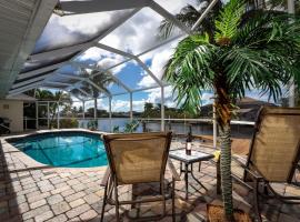 Villa Serendipity, Cape Coral, hotel em Matlacha