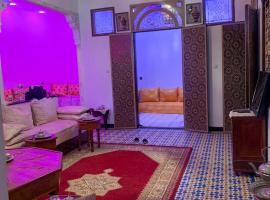 Riad Sibari: Meknes şehrinde bir daire