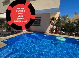 Villa de Luxe Familiale au Meilleur Emplacement de Tanger, Piscine Privée, Climatisation, Jardin Tropical & Parking - Best Location in Tangier !