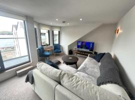 Crow’s Nest, Waverley Apartments, hotel with parking in Gourock