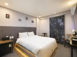 SoL Hotel