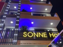 Sonne Hotel Quang Binh, hotell i Ðộng Hỏi