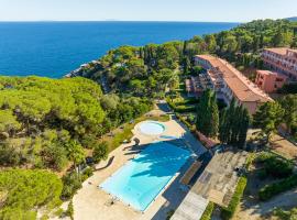 Capo d'Arco Apartments, hotel di Capo D'Arco