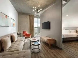 Twelve Midtown, Autograph Collection