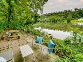 Upper Black Eddy Home with Delaware River Access!, villa en Upper Black Eddy