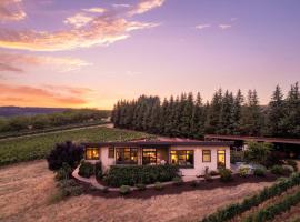 Trellis at Baptista Maresh Vineyard, hytte i Dundee