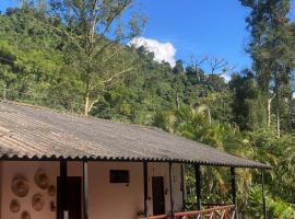 Bahareque Hostal, hotel in Ibagué