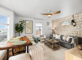 A by the Bay - Stunning Seaside Apartment, beach rental in Gloucester