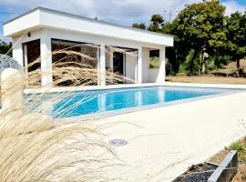 Le Gîte "Aubrac" Haut de gamme, Jardin, Piscine