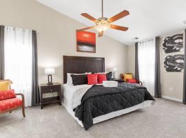 Royal Retreat: Luxurious House with 4 King Beds!