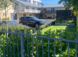 Apex Motorlodge, hotel i nærheden af Tahunanui Beach, Nelson