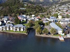 Akaroa Waterfront Motels, отель в городе Акароа