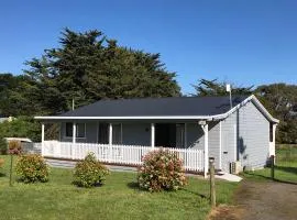 Tranquil, modern self-contained cottage