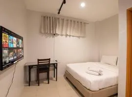 JP Santiago Studio Makati J304