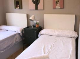 Habitación Doble en el centro - Apartamento, bed and breakfast en Estella